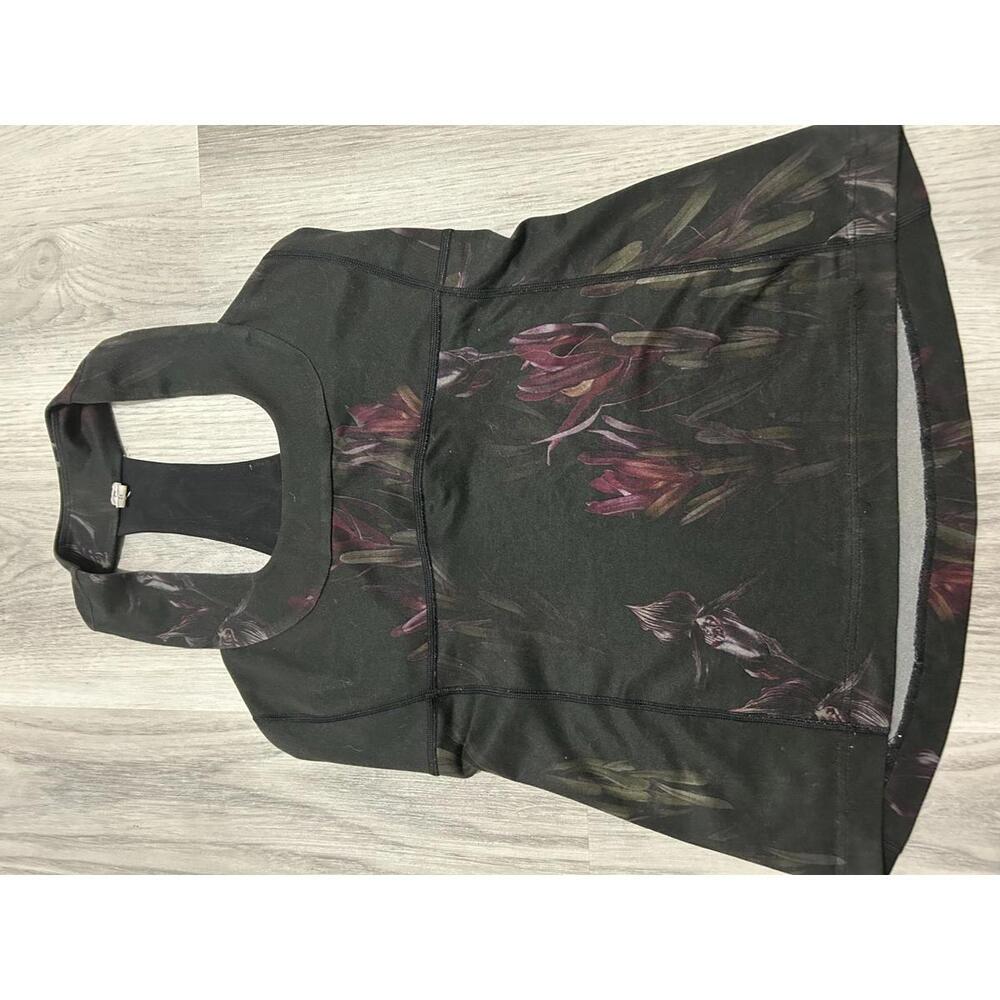 Lululemon Women's Floral Racerback‎ Active Tank Top